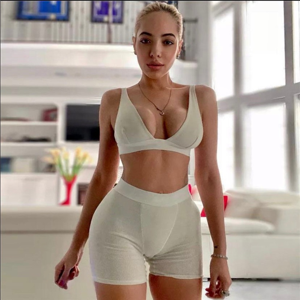 White Boxer Lounge Set